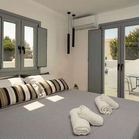 Linea Luxury Suites Fira  Exterior photo