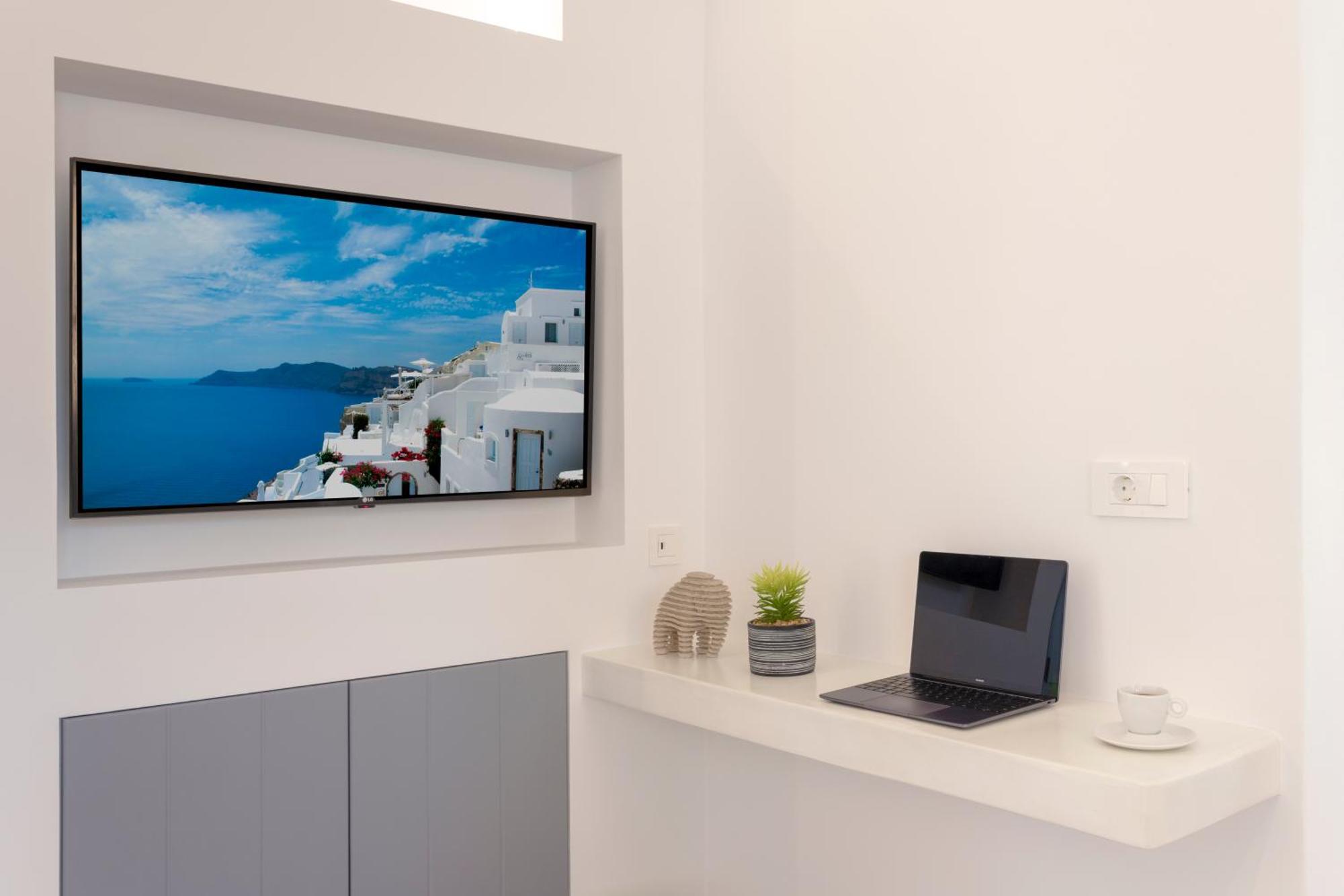 Linea Luxury Suites Fira  Exterior photo
